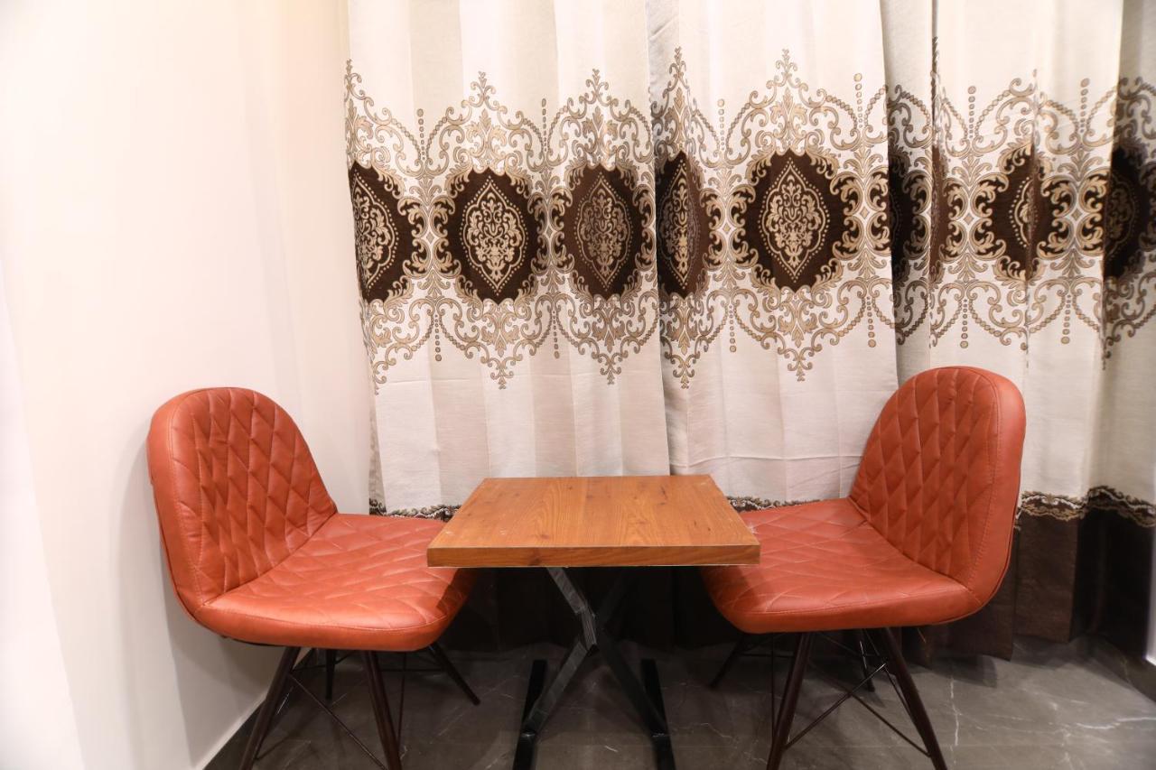 Ovel Hotel Ludhiana Eksteriør billede